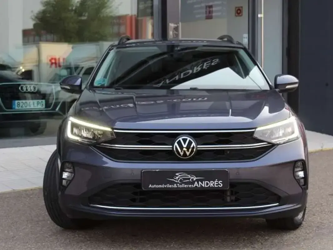 Usado VW Taigo Life 95 CV (69 kW) 2022 Gris SUV