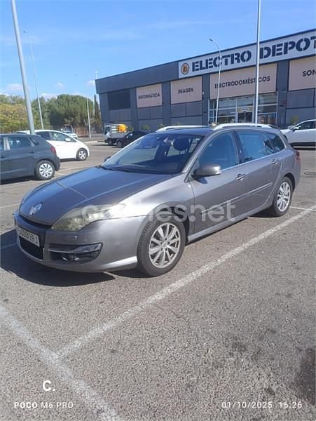 Gris / plata Usado 2011 Renault Laguna III Bose Edition Familiar | 2990 € - Imagen 1/4