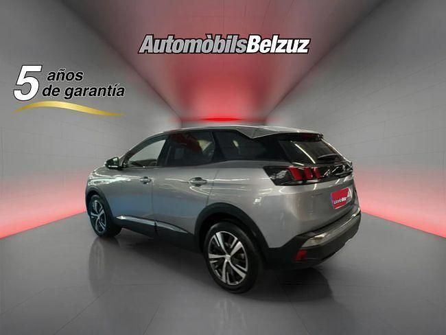 Usado Peugeot 3008 Active 131 CV (96 kW) 2019 Plateado SUV