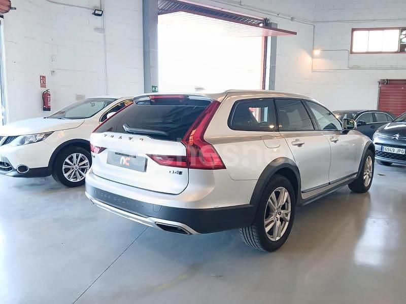Usado Volvo V90 CC 190 CV (139 kW) 2019 Gris / plata Familiar