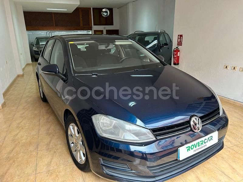 Azul Usado 2013 VW Golf VII Edition Berlina | 8300 € (Buen precio) - Imagen 1/4