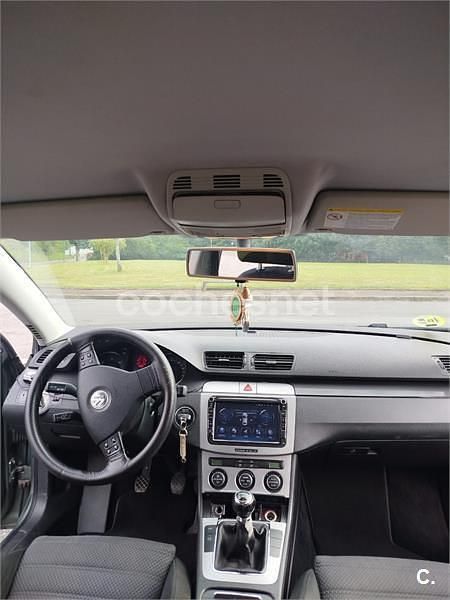 Verde Usado 2006 VW Passat Advance Familiar | 2400 € (Buen precio) - Imagen 1/4