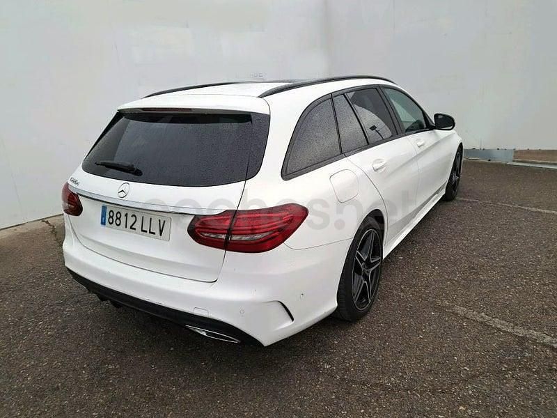 Usado Mercedes C220 194 CV (142 kW) 2021 Blanco Familiar