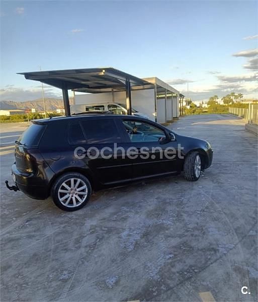 Usado VW Golf IV Highline 140 CV (102 kW) 2005 Negro Berlina