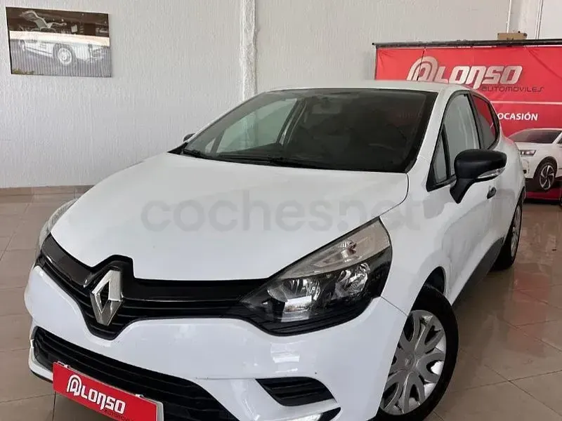 Usado Renault Clio IV LIMITED 75 CV (55 kW) 2017 Blanco Berlina