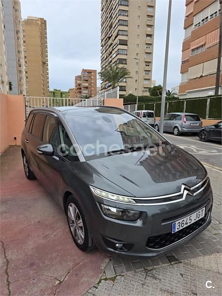 Usado Citroën C4 Picasso Attraction 115 CV (84 kW) 2015 Gris / plata Monovolumen