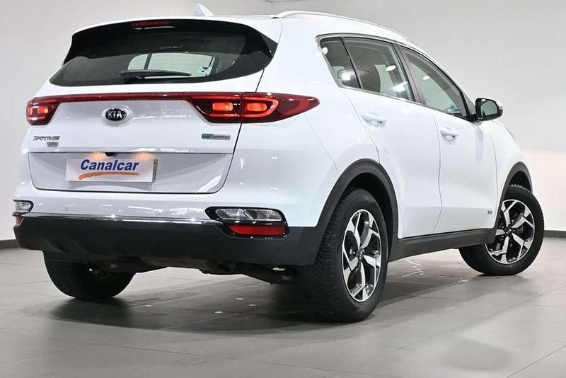 Usado Kia Sportage 136 CV (100 kW) 2021 Blanco SUV