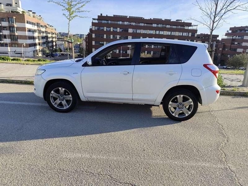 Usado Toyota RAV4 Executive 150 CV (110 kW) 2011 Blanco SUV