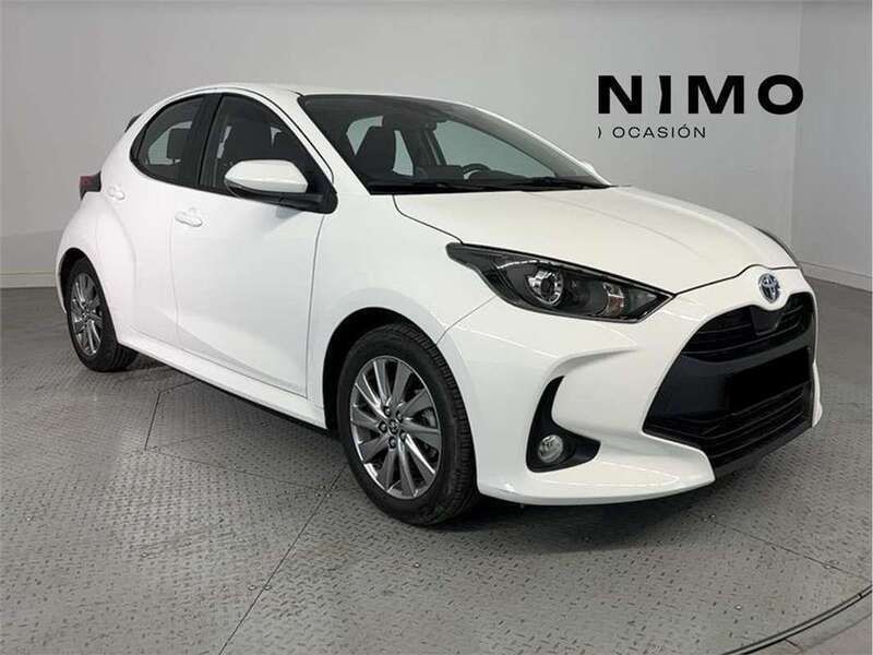 Usado 2024 Toyota Yaris Hybrid Active Utilitario | 20.600 € (Precio justo) - Imagen 1/4