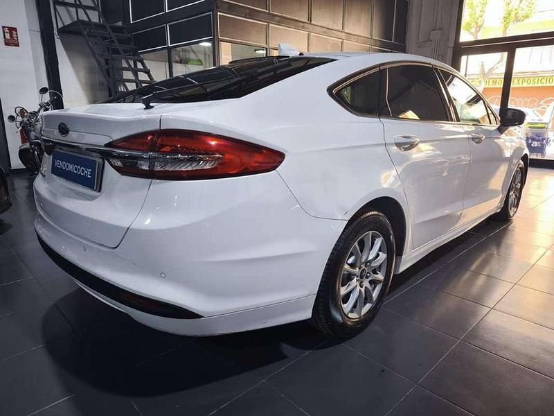 Usado Ford Mondeo Titanium 150 CV (110 kW) 2020 Blanco Berlina