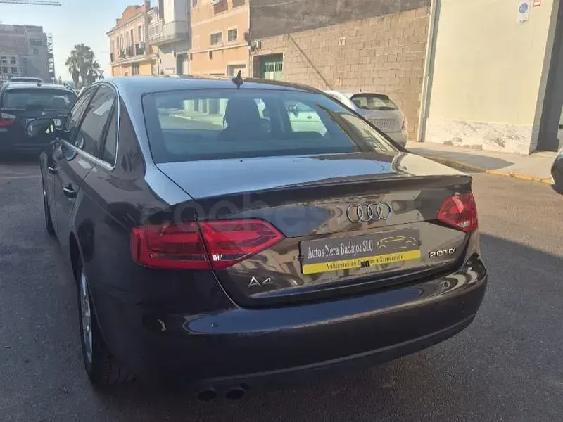 Usado Audi A4 143 CV (105 kW) 2009 Marrón Berlina