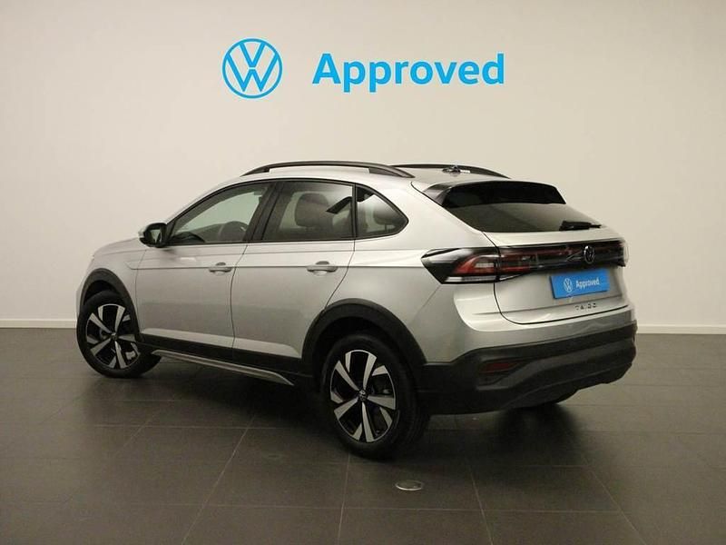 Usado VW Taigo 115 CV (84 kW) 2025 Gris plata SUV