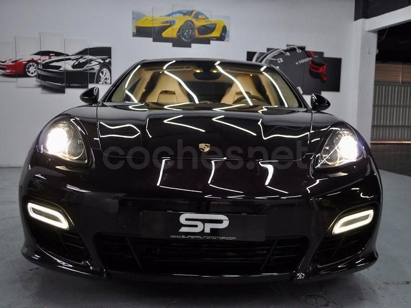 Usado Porsche Panamera 430 CV (316 kW) 2012 Violeta / lila Utilitario