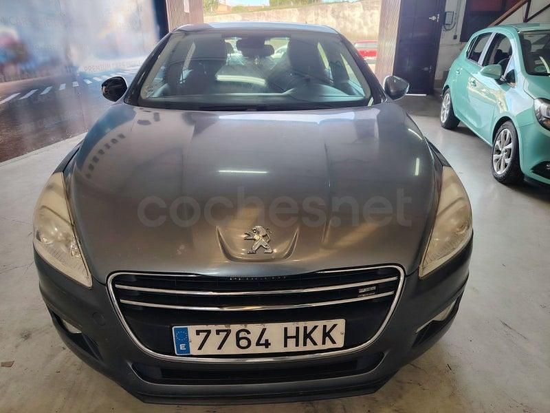 Usado Peugeot 508 Active 112 CV (82 kW) 2012 Gris / plata Berlina