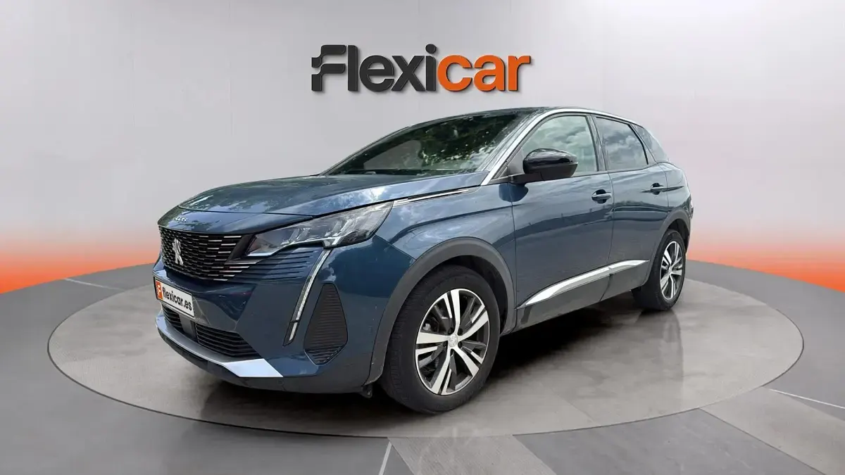 Usado Peugeot 3008 Allure 131 CV (96 kW) 2023 Azul SUV