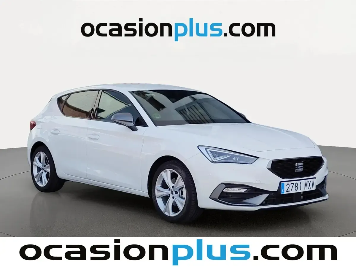 Usado Seat Leon FR 150 CV (110 kW) 2025 Blanco Utilitario