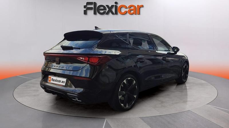Usado Cupra Leon 150 CV (110 kW) 2023 Negro Berlina
