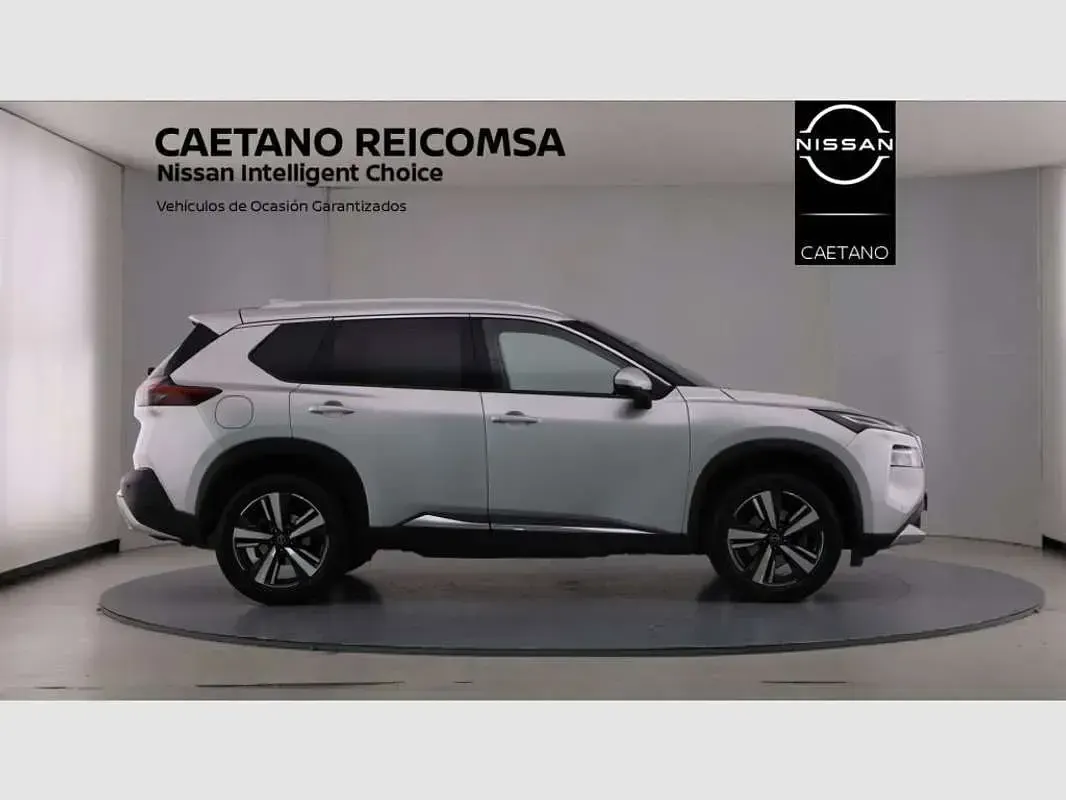 Usado Nissan X-Trail N-Connecta 163 CV (119 kW) 2023 Plateado SUV