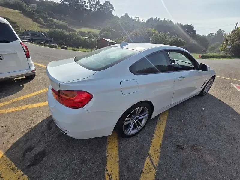 Usado BMW 420 Coupé 184 CV (135 kW) 2014 Blanco Coupe