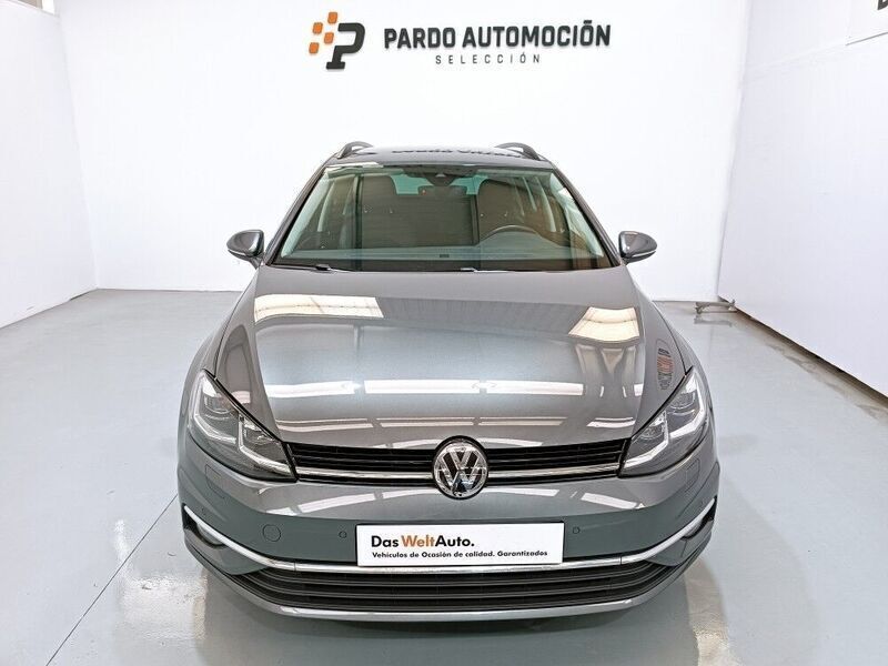 Gris metalizado Usado 2018 VW Golf VII Sport Familiar | 21.900 € (Caro) - Imagen 1/4