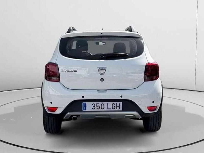 Usado Dacia Sandero Stepway 95 HP (69 kW) 2020 Branco Citadino