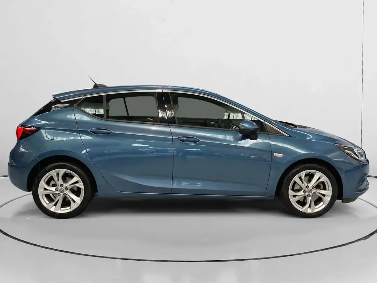 Usado Opel Astra 110 CV (80 kW) 2016