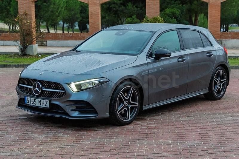 Usado Mercedes A200 163 CV (119 kW) 2023 Gris / plata Berlina