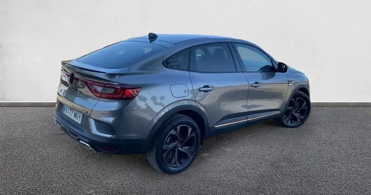 Usado Renault Arkana RS Line 145 CV (106 kW) 2023 SUV