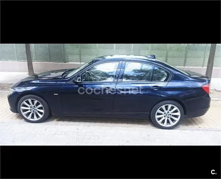 Usado BMW 318 143 CV (105 kW) 2015 Azul Berlina