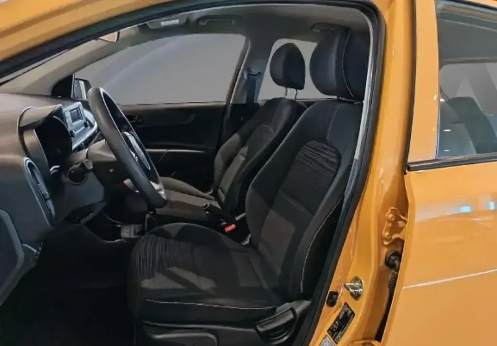 Usado Kia Picanto 67 CV (49 kW) 2024 Amarillo Utilitario