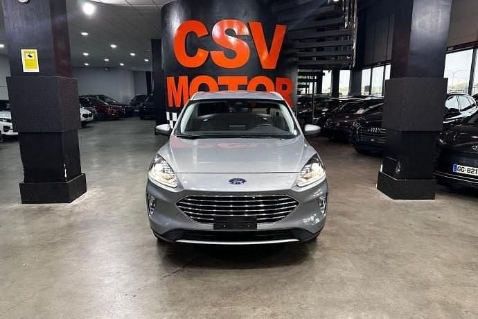 Usado Ford Kuga Titanium 224 CV (164 kW) 2022 SUV