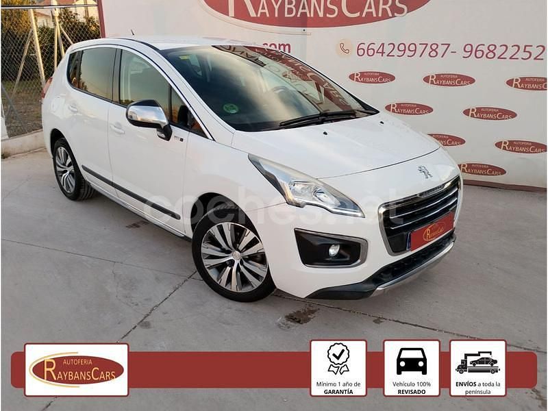 Usado Peugeot 3008 Allure 120 CV (88 kW) 2015 Blanco Berlina