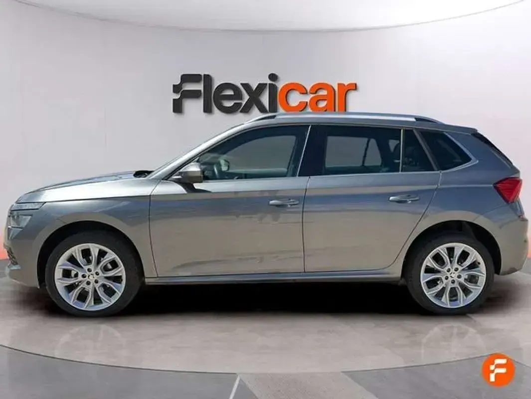 Usado Skoda Kamiq Sport 150 CV (110 kW) 2022 Gris SUV