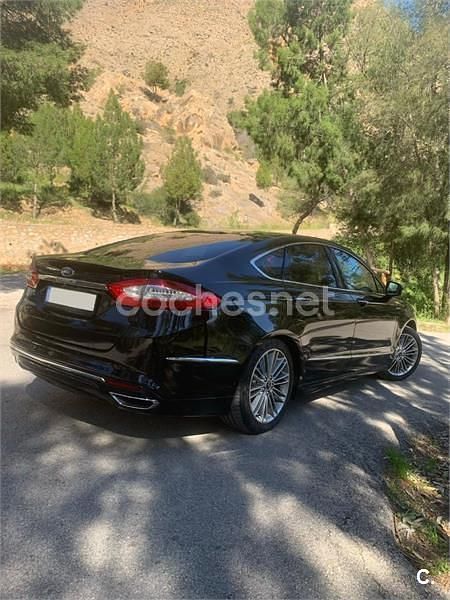 Usado Ford Mondeo Vignale 187 CV (137 kW) 2020 Negro Berlina
