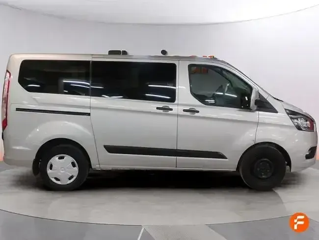 Usado Ford Transit Custom Trend 131 CV (96 kW) 2023 Blanco Familiar