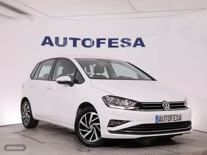Usado VW Golf Sportsvan 115 CV (84 kW) 2018 Blanco Monovolumen