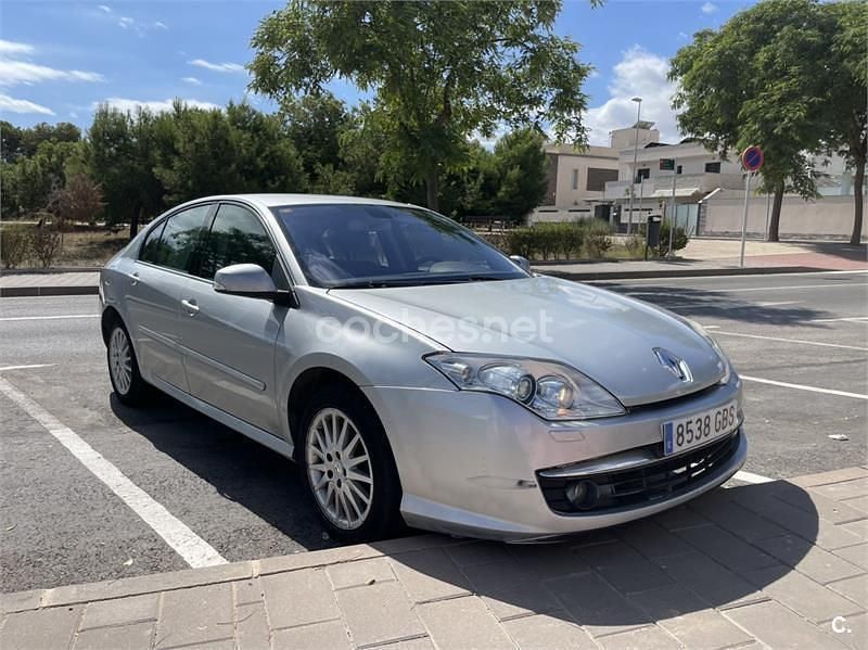 Gris / plata Usado 2008 Renault Laguna III Privilege Berlina | 3990 € - Imagen 1/4