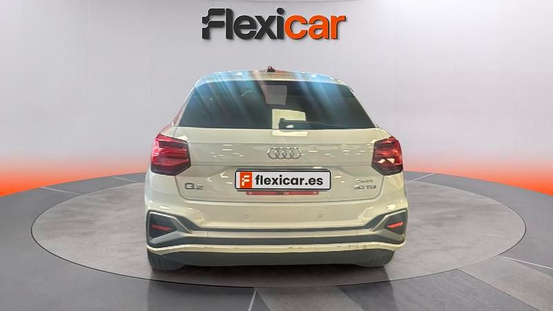 Usado Audi Q2 S-Line 116 CV (85 kW) 2023 Gris SUV