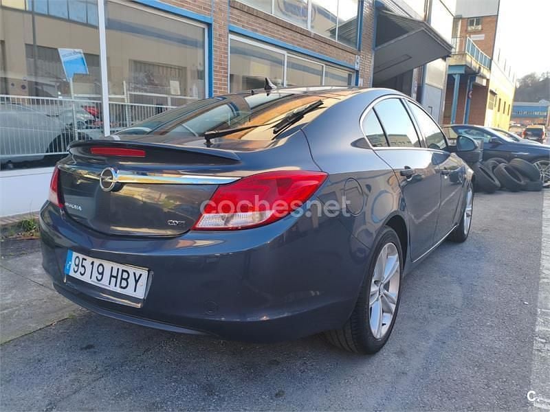 Usado Opel Insignia Sport 160 CV (117 kW) 2011 Azul Berlina