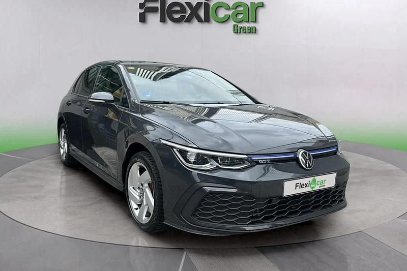 Gris Usado 2022 VW Golf VIII GTE Berlina | 24.290 € (Super precio) - Imagen 1/4