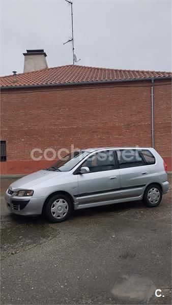 Usado Mitsubishi Space Star 102 CV (75 kW) 2004 Gris / plata Monovolumen