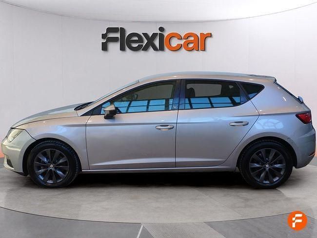 Usado Seat Leon Style 130 CV (95 kW) 2020 Gris