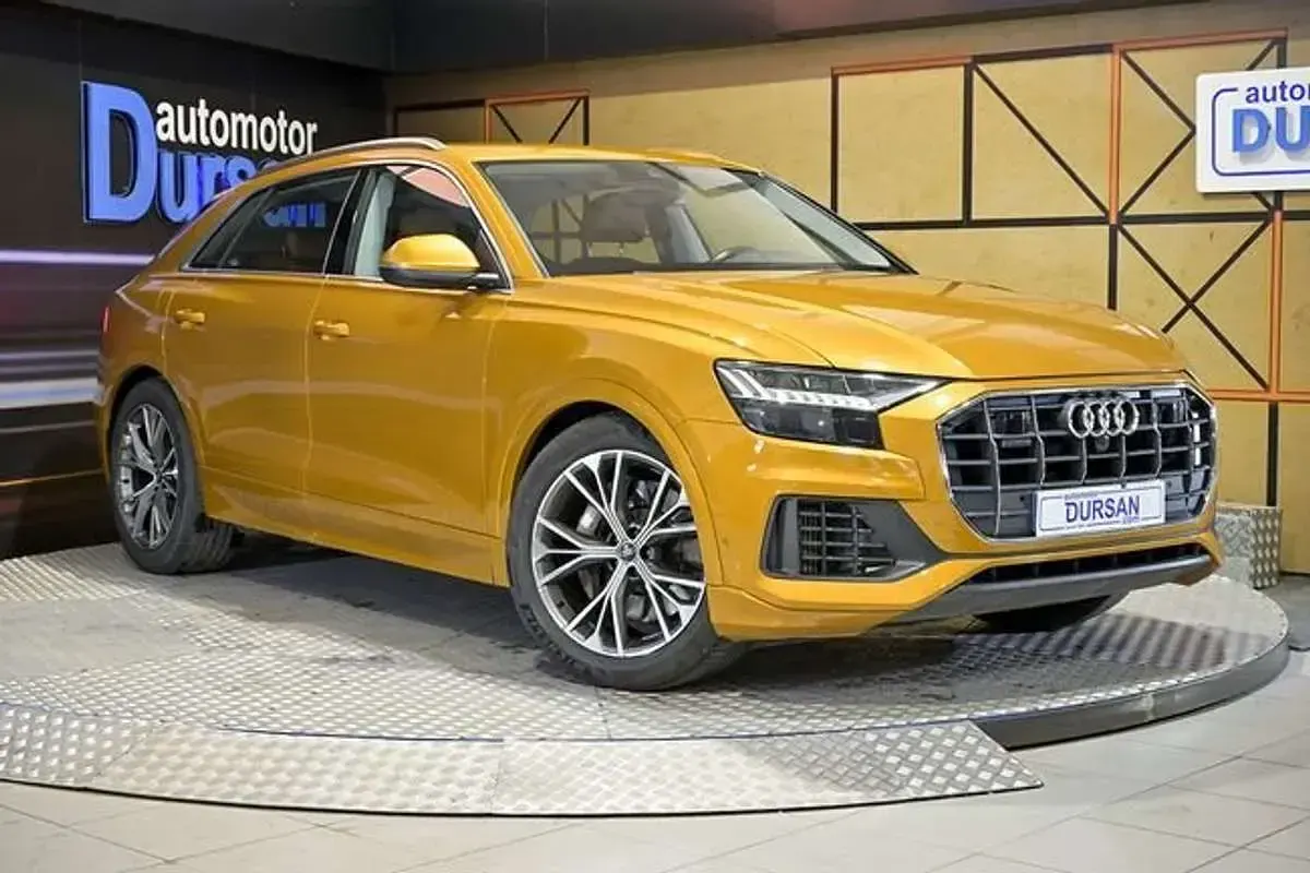 Usado Audi Q8 Premium 386 CV (283 kW) 2021 Naranja SUV