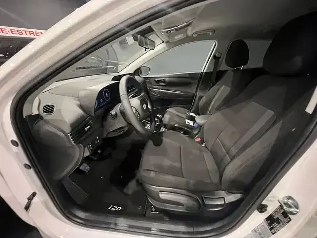 Nuevo Hyundai i20 100 CV (73 kW) 2025 Blanco Utilitario