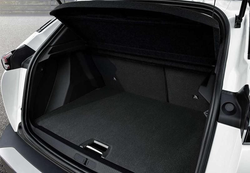 Usado Peugeot e-2008 GT 100 kW (136 CV) 2021 Blanco SUV