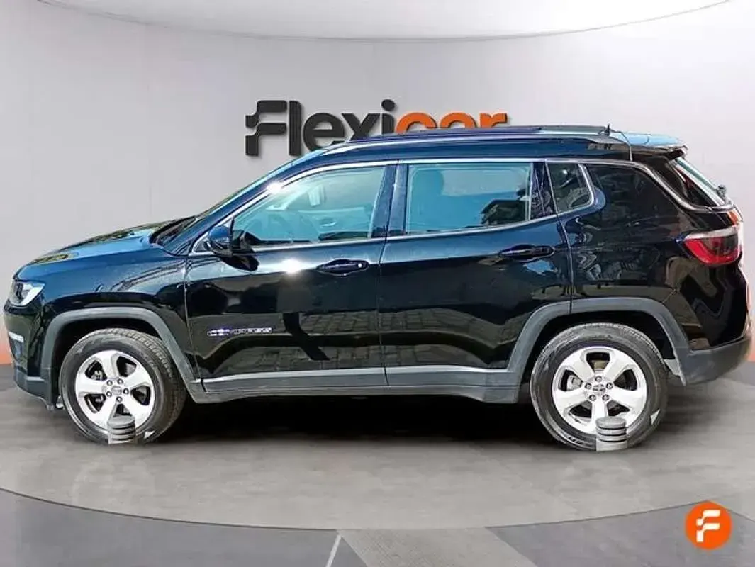 Usado Jeep Compass Longitude 120 CV (88 kW) 2018 Negro SUV