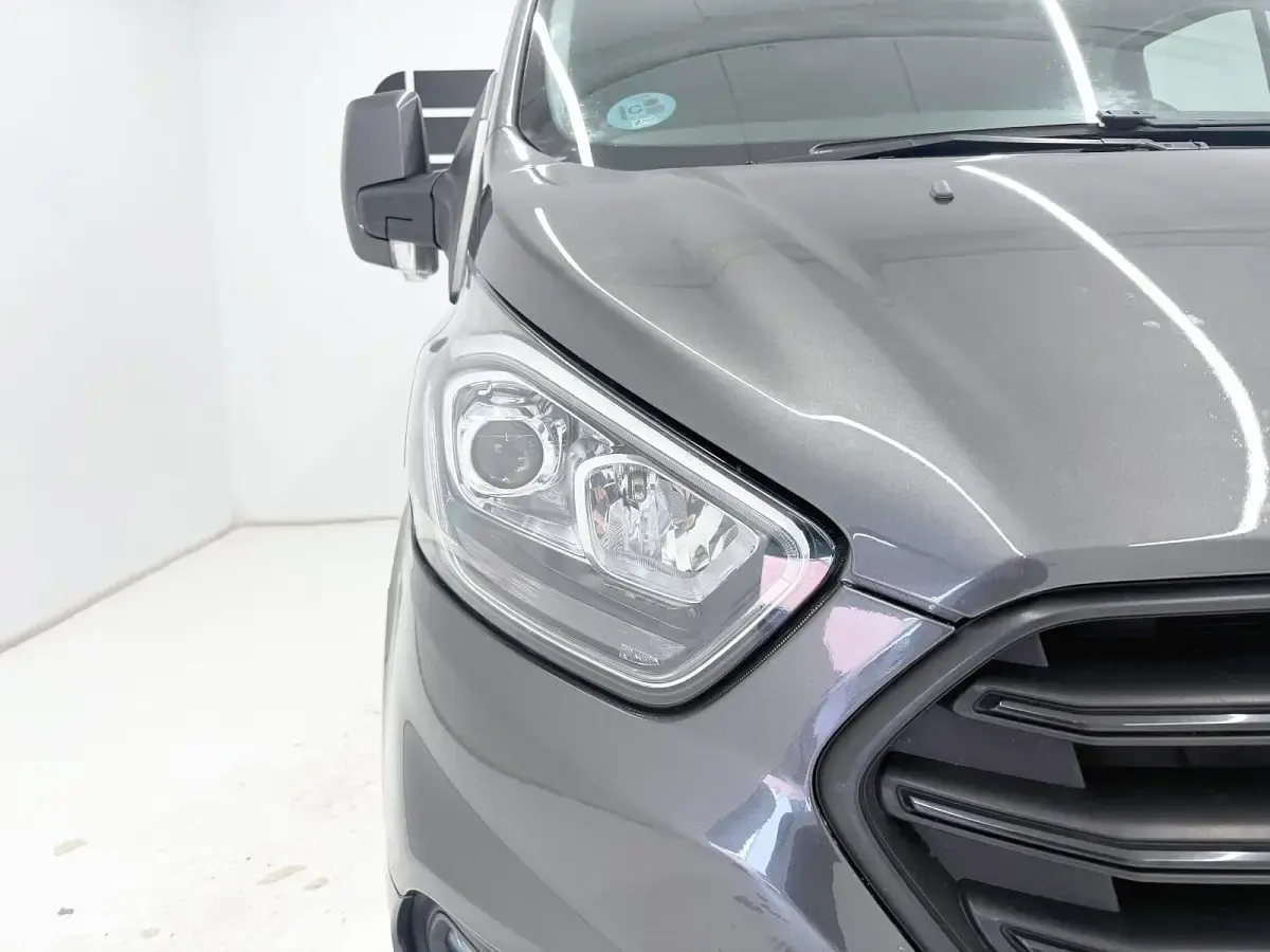 Usado Ford Transit Custom Trend 131 CV (96 kW) 2019 Familiar
