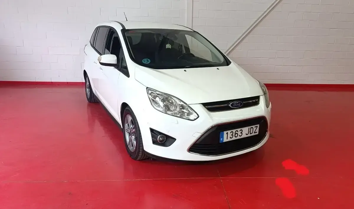Usado Ford C-MAX Trend+ 125 CV (91 kW) 2015 Blanco Monovolumen