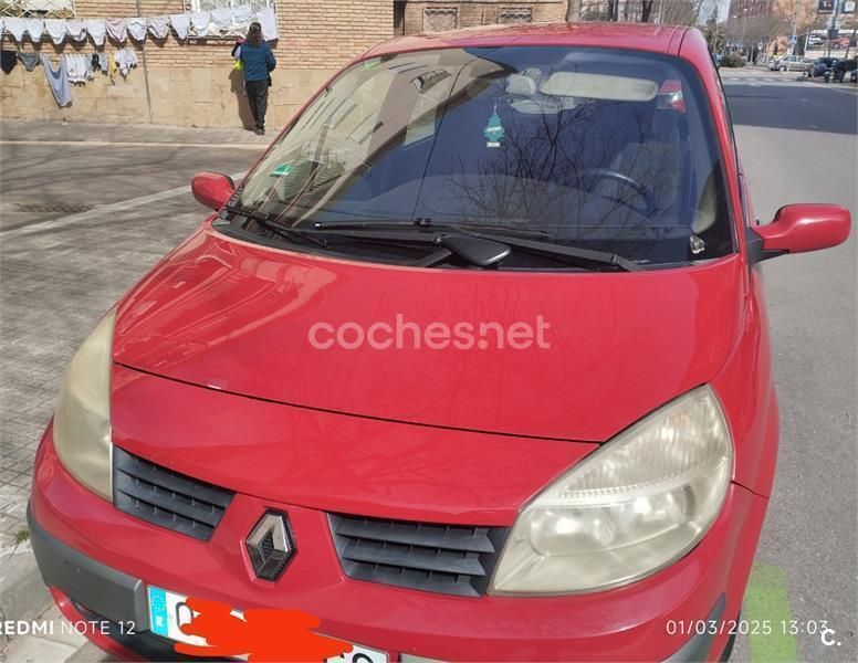 Rojo Usado 2004 Renault Scénic II Dynamique Monovolumen | 2450 € (Precio justo) - Imagen 1/4