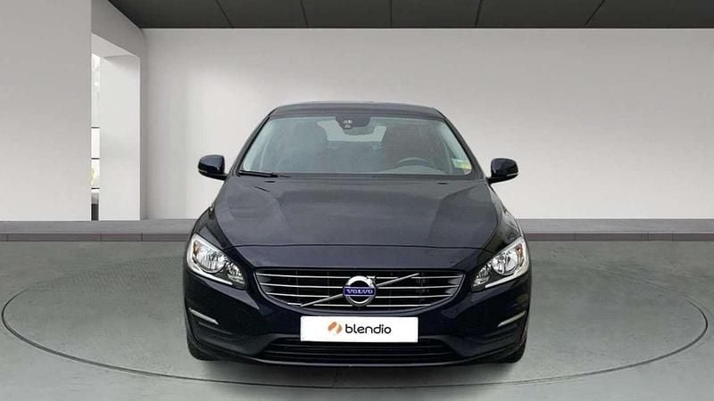 Usado Volvo S60 151 CV (111 kW) 2018 Negro Berlina